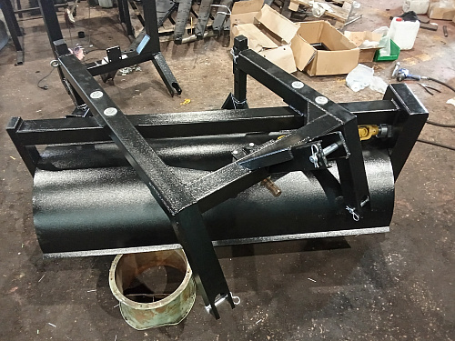 Коммунальная щетка с баком (500 л) 1,8 м